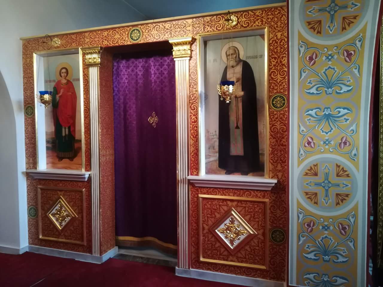 Πλάγια θύρα τέμπλου